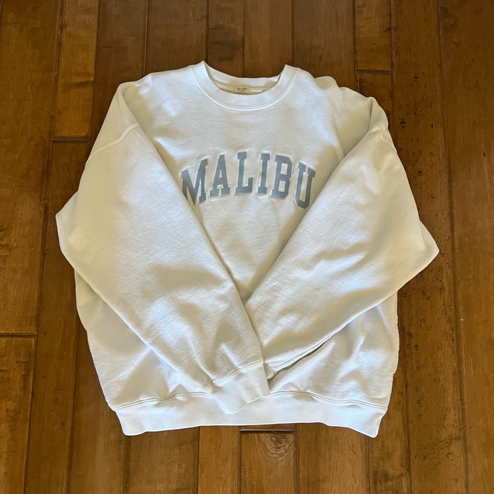Brandy Melville Crewneck